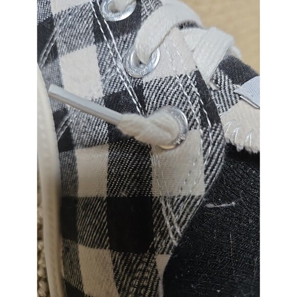 Tommy Bahama Womens Size 7 Canvas Memory Foam Casual Shoe Black Cream Preloved - Picture 16 of 16